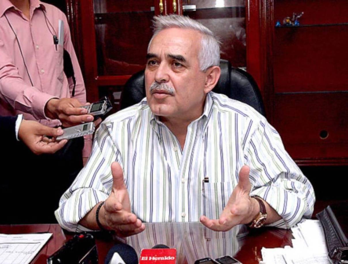 A “Tuky” Bendaña y el resto de imputados se les acusa por los delitos como fraude, prevaricato administrativo, falsificación de documentos públicos, violación de los deberes de los funcionarios y encubrimiento.