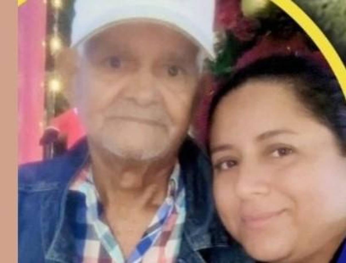 Los fallecidos son un abuelo y su nieta, identificados como Luis Alonso Cruz Moran (75 años) y Bannesa Cruz (29). Ambos se dirigían hacia el Aeropuerto Ramón Villeda Morales, donde el septuagenario tomaría un avión hacia Estados Unidos, ya que pasaría las festividades de Navidad con familiares que residen en dicho país. 