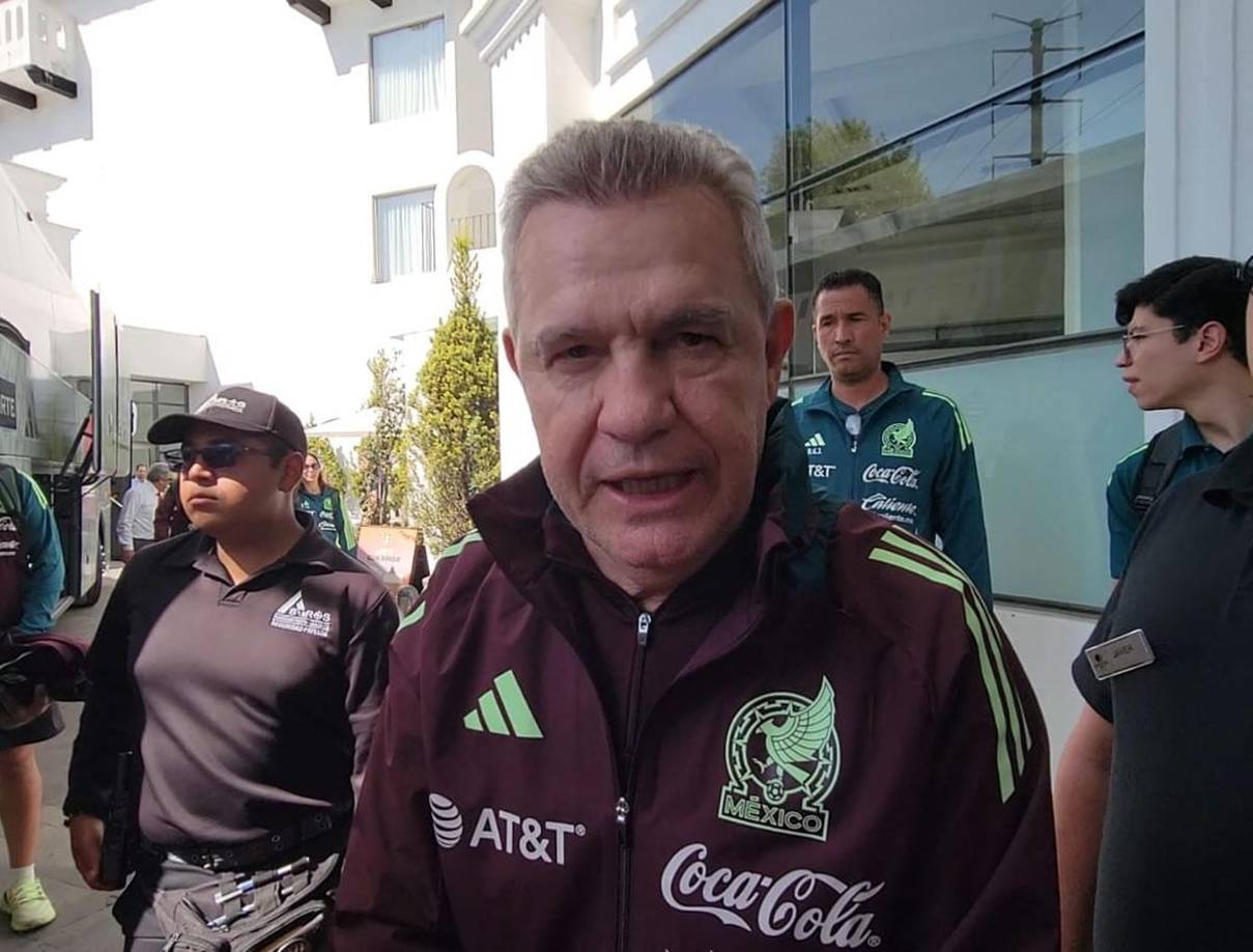 “Muy bien, cero (dolor)”, aseguró el seleccionador mexicano quien le ha restado importancia al incidente afirmando que “es fútbol”.