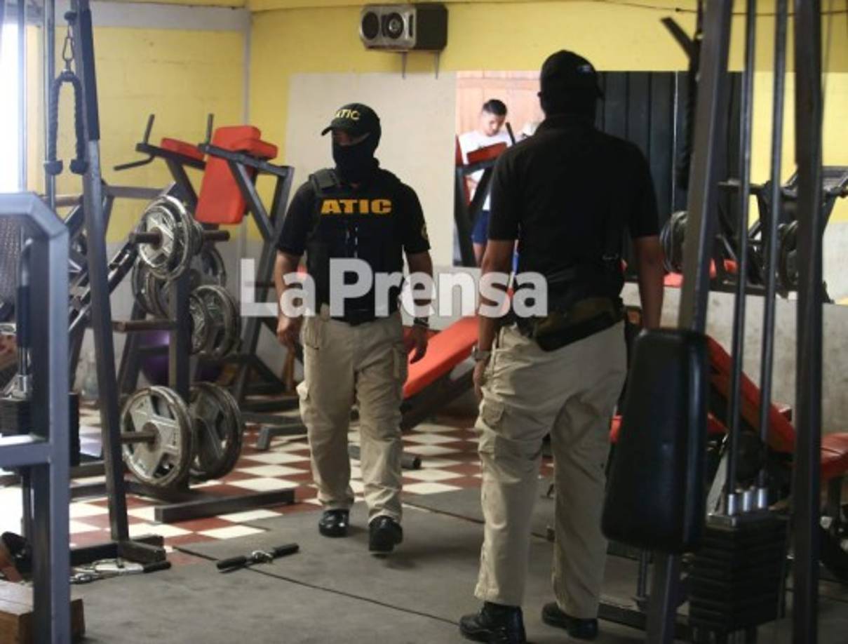 En un comunicado de prensa el Ministerio Público informó que los aseguramientos son 46 bienes inmuebles, nueve empresas mercantiles, seis vehículos, cuatro cuentas bancarias y dos certificados de depósito.<br/><br/>En la imagen, el gimnasio ubicado dentro de las instalaciones de la sede del Partido Liberal situado en Tegucigalpa.