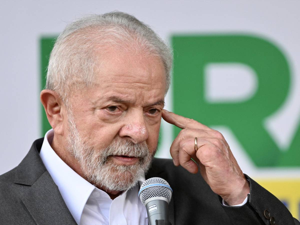 Lula lamenta destitución “constitucional” de Castillo y pide “paz” a Boluarte
