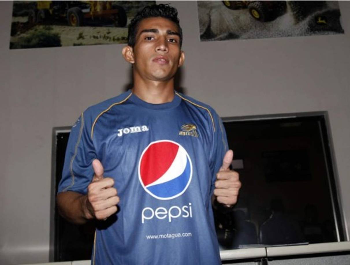 Isidro estuvo en el 2013 con el Motagua en donde no pudo destacar como esperaba.
