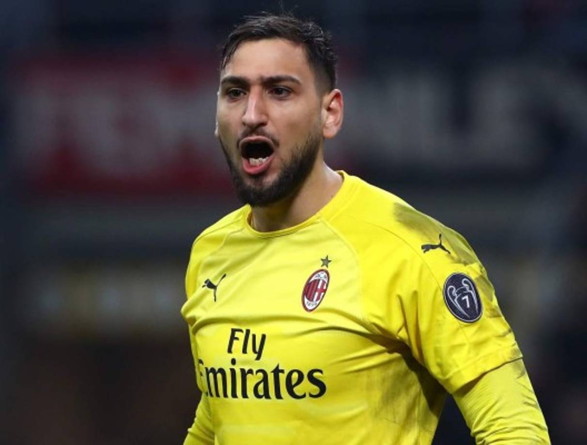 El Manchester United quiere a Donnarumma. El conjunto inglés se ha fijado en el meta del Milan para reforzar su portería, según publica este domingo el Corriere della Sera. Tiene contrato con el conjunto italiano hasta el 30 de junio de 2021.