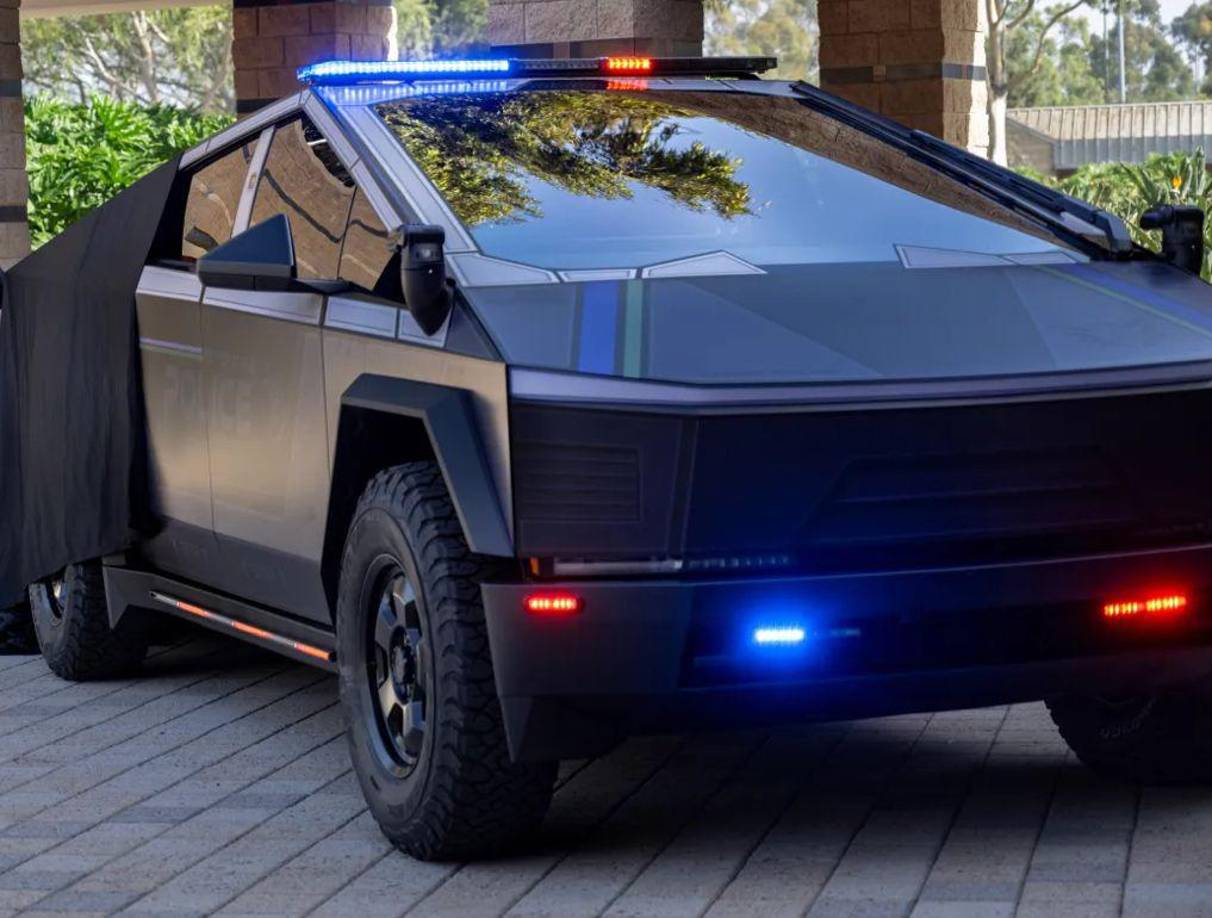 “Descomunal desperdicio de dinero y reputación”, señaló en la página de Facebook del Departamento de Policía de Irvine uno de los habitantes de la localidad californiana.