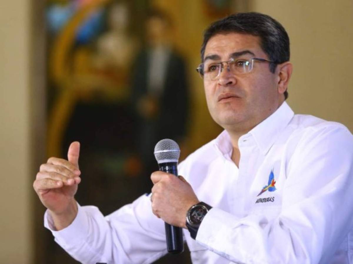 Juan Orlando Hernández busca hacer historia con su reelección