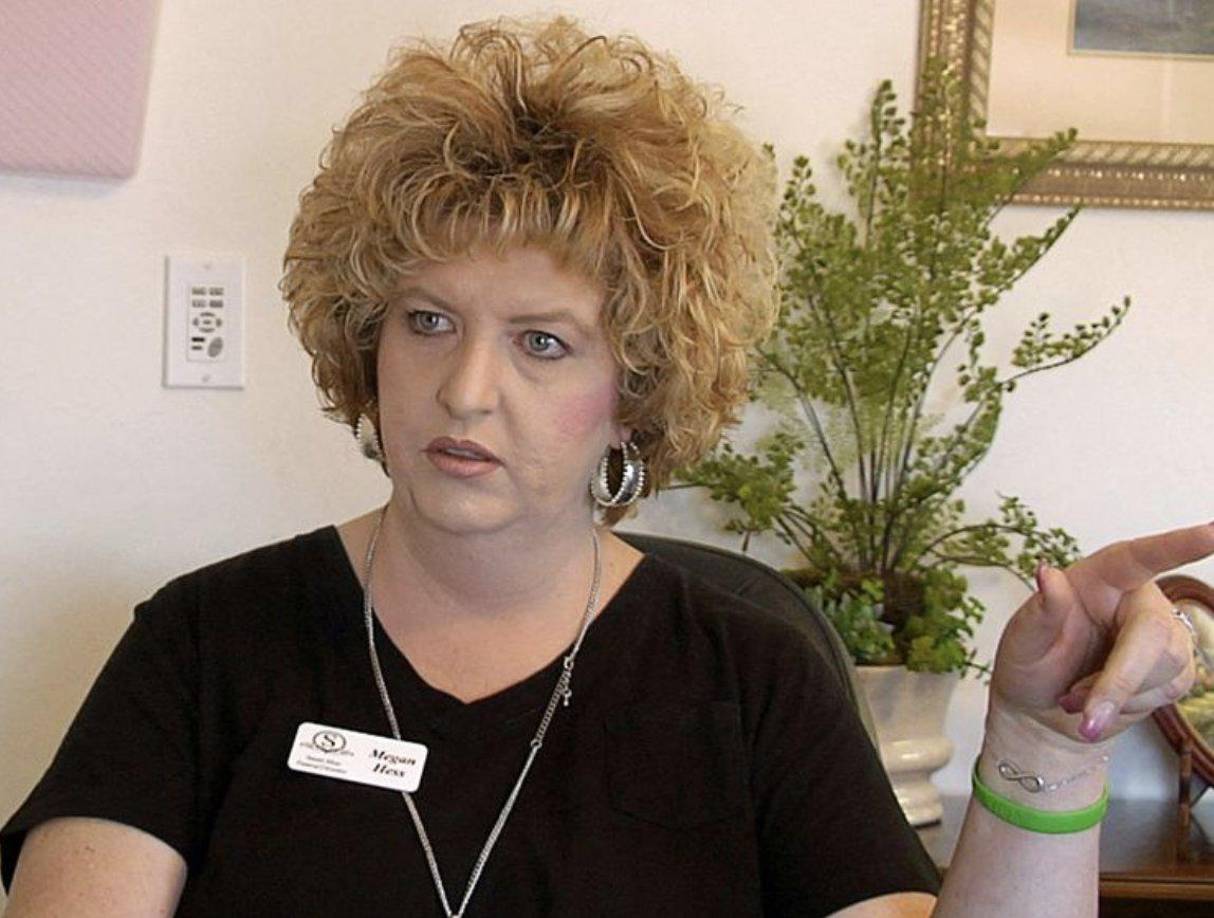 Megan Hess, de 48 años, recibió la sentencia máxima posible después de declararse culpable de fraude postal el pasado mes noviembre en virtud de un acuerdo de culpabilidad en el que se retiraron otros cargos en su contra, según informó el diario <i>The Daily Sentinel</i>.