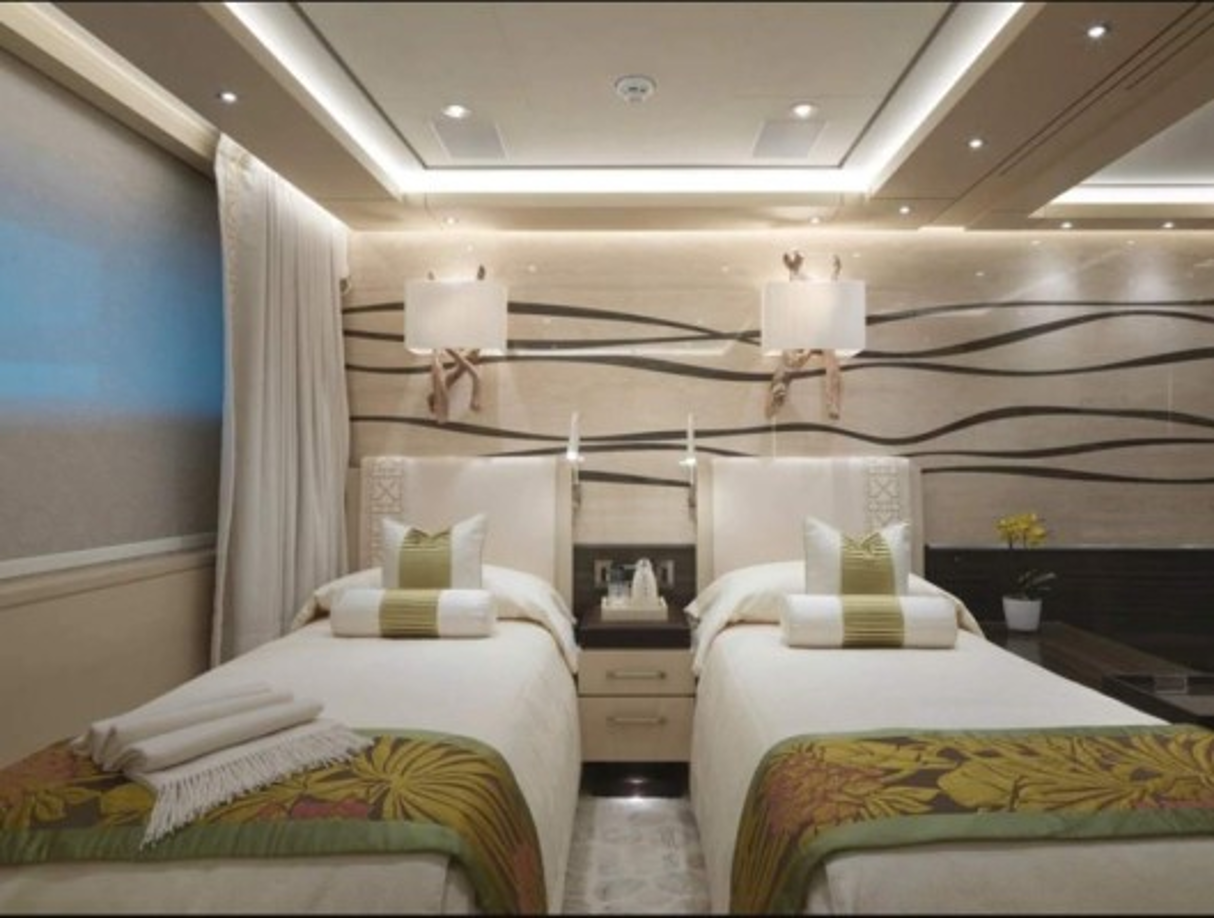 Cuenta con diferentes tipos de habitaciones desde dobles hasta una propia suite.