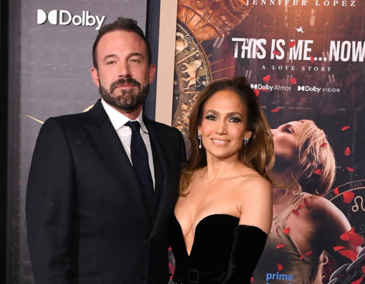 Hijos de Jennifer López acuden a premier de la nueva película de Ben Affleck