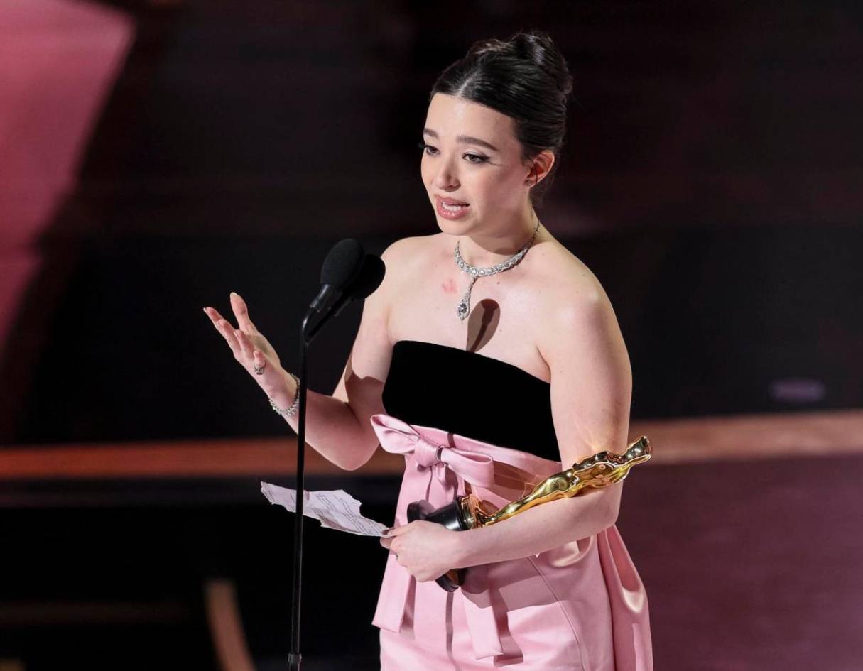 Mikey Madison sorprende y gana el Óscar a mejor actriz principal por ‘Anora’