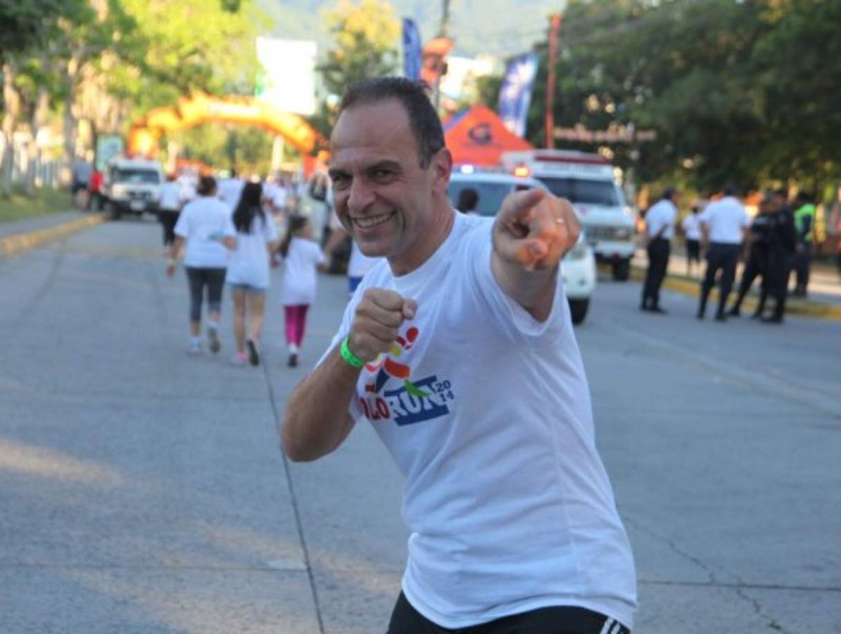 Las personas mayores también demostraron que tienen bastante fuerza de voluntad al participar en el Colorun 2014.