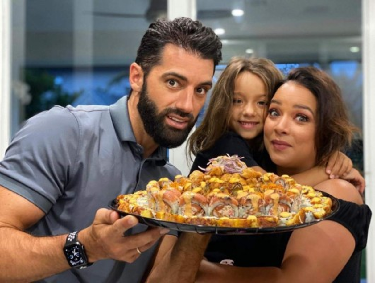 Adamari López es una actriz y conductora puertorriqueña muy reconocida, y actualmente es una de los rostros del programa matutino Hoy Día. Pero, ¿quién es Toni Costa?