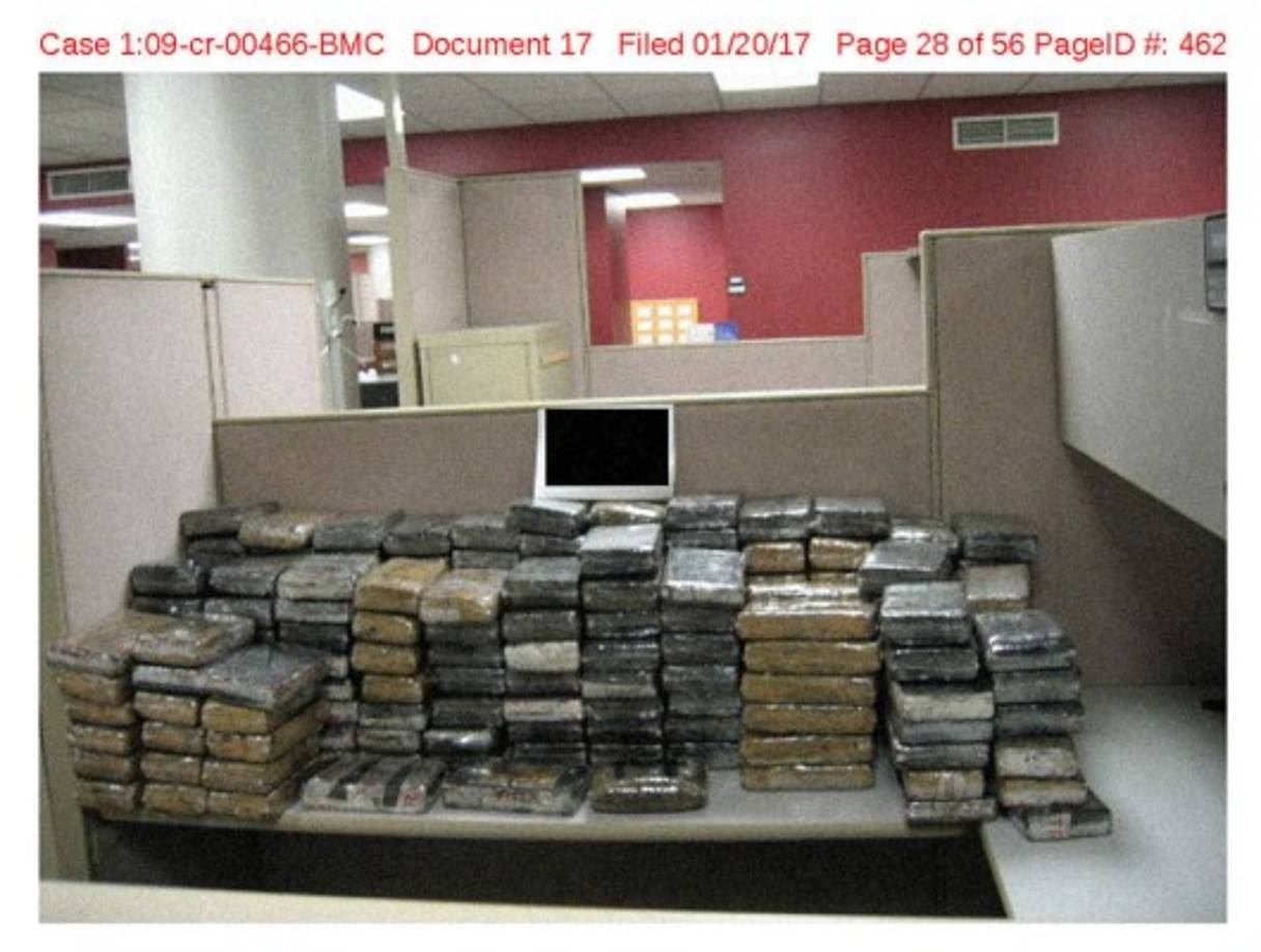 Estos 11 kg de cocaína fueron incautados el Cártel de Sinaloa, descubiertos en el motor de un vehículo en Patterson, New Jersey.