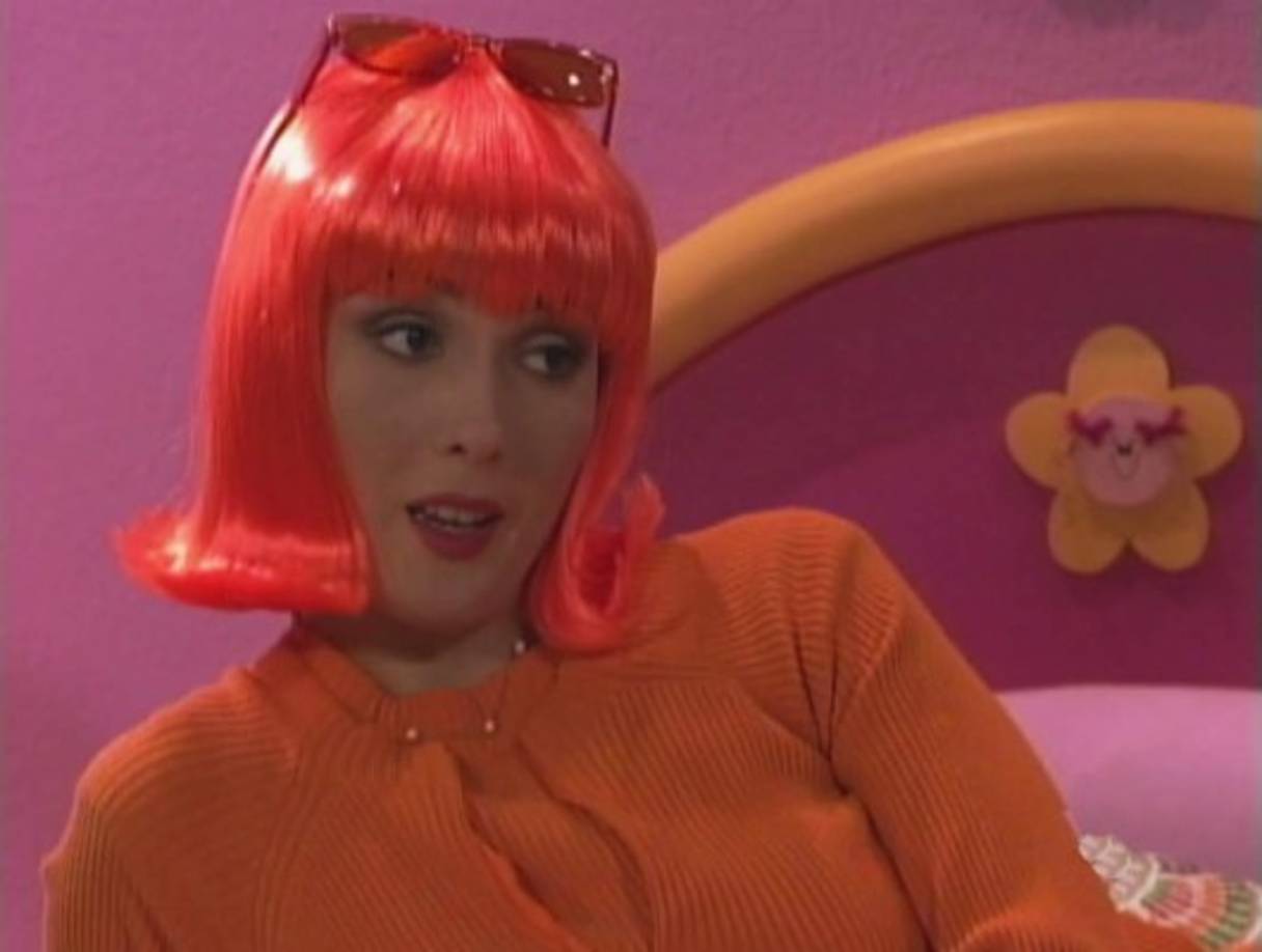 Nora Salinas se robó el cariño de millones de personas al interpretar a 'Estefanía', la tía de Dulce María, personaje interpretado por Daniela Aedo.