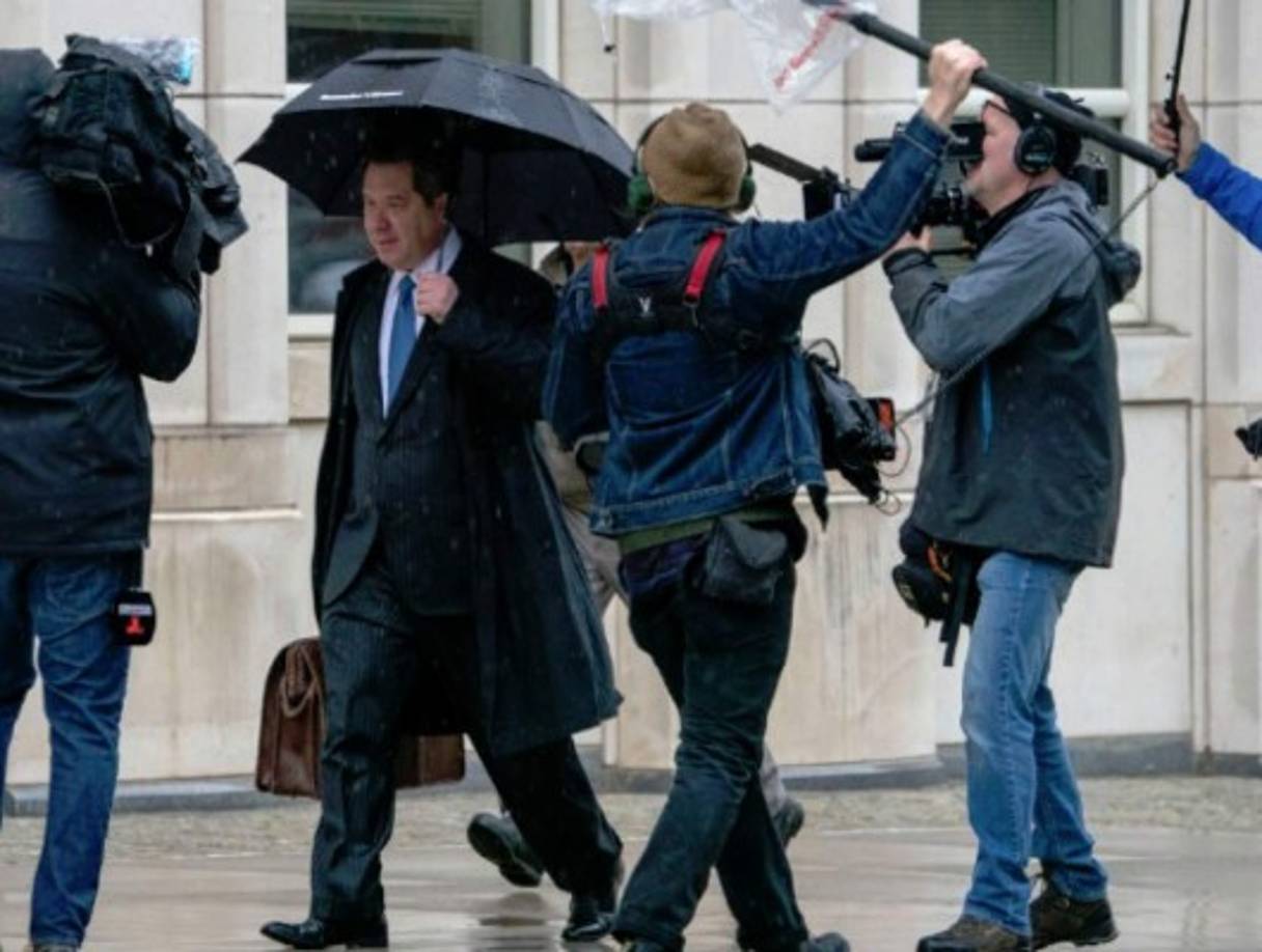 Lichtman logró sacar de prisión a Gotti luego de que el jucio fuera declarado nulo por la pericia del abogado y la fiscalía tiró la toalla a la hora de buscar la celebración de uno nuevo.