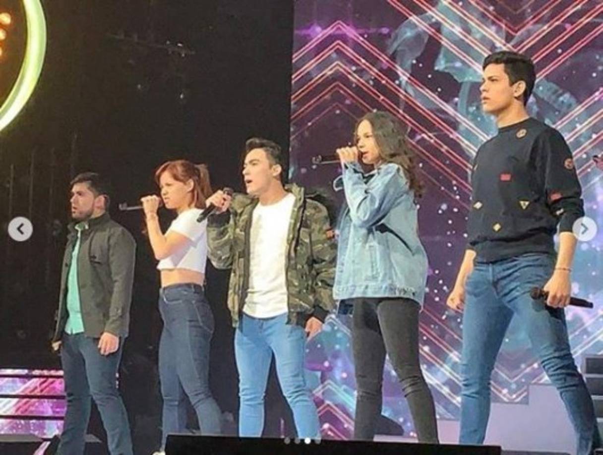 Son cinco los finalistas: Dalú, Carlos y Charly de México, Dennis Arana de Guatemala y Angie Flores, 'La Reina de Honduras', quien se ha convertido en la favotita del público, según las votaciones.