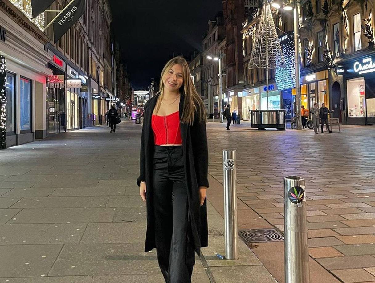 Annie llegó a inicios de diciembre a Escocia para estar al lado de su amado Luis Palma.