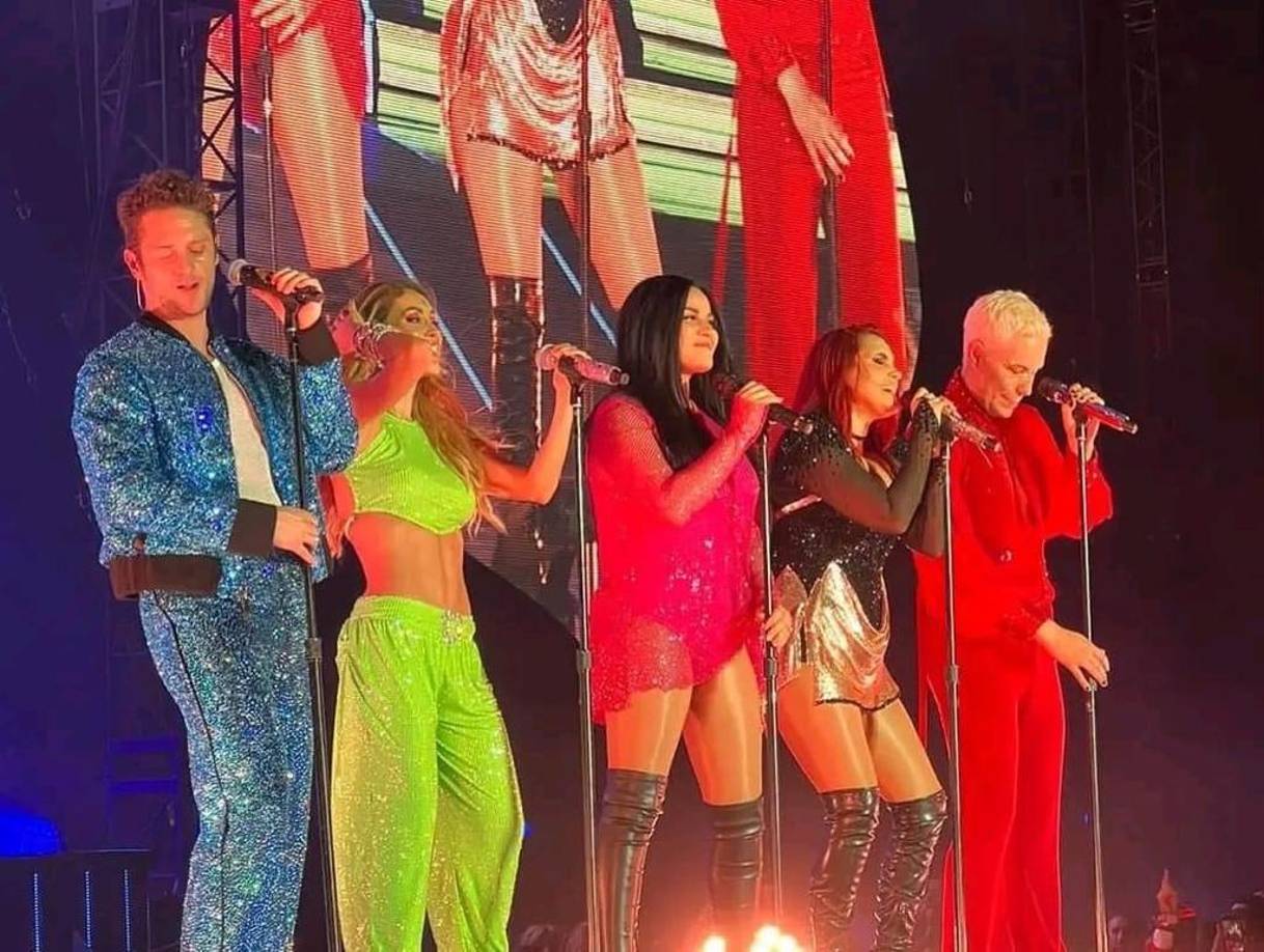 Otro de los momentos impactantes fue cuando Christian Chávez dio un discurso LGBT recordando cuando salió del clóset y sus fans estuvieron ahí para él.