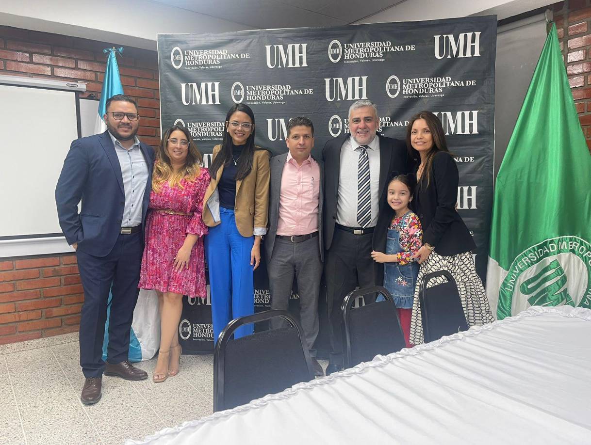 José Pavón, Claudia Mairena, Sheylla Sanchez, Enrique Flores, Christian Ulate, Virginia Cabrera y Emma Ulate 