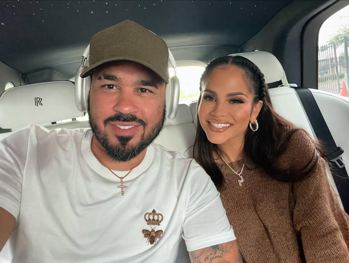 <b>Raphy Pina</b>, quien hace poco dio las gracias a las personas quienes lo apoyaron mientras estuvo en prisión, sorprendió a sus seguidores al compartir un amoroso mensaje para <b>Natti Natasha</b> en sus redes sociales.