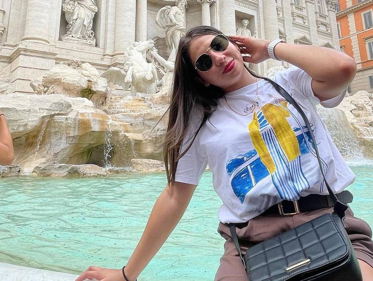 La guapa Annie es Licenciada en Mercadotecnia. Es residente de la ciudad de La Ceiba.