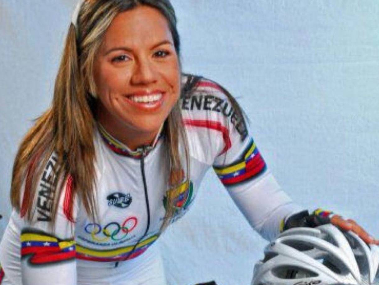 La pasión de Larreal por el ciclismo de pista lo demostró con su participación en Barcelona 1992, Atlanta 1996, Sídney 2000, Atenas 2004 y Londres 2012 siendo la única venezolana que logró participar en cinco olimpiadas.