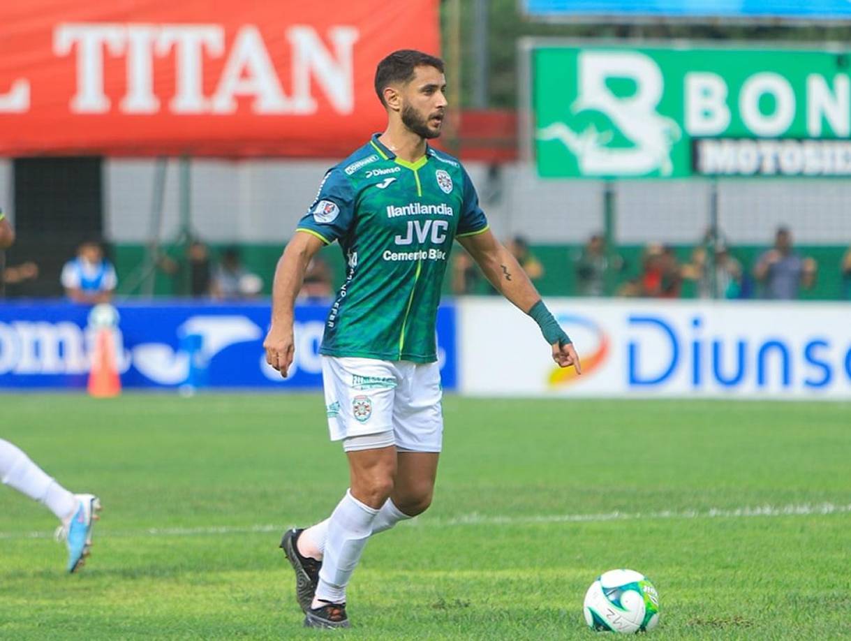 Sebastián Gorga sale del 11 titular tras jugar de inicio en la ida en el Nacional, donde cometió un penal.
