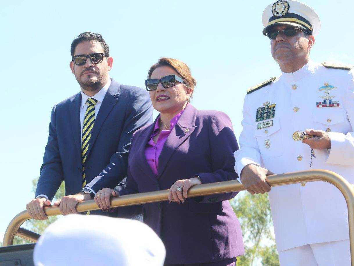 Dijo además que en los dos años de su Gobierno, que se cumplirán el 27 de enero de 2024, se han realizado “las reformas estructurales prometidas” a los hondureños, “con excelentes resultados y cumpliendo todos los compromisos”, como “aumento de la producción, reducción de la pobreza, reconocido crecimiento económico (entre 3 y 3,5 %), medio ambiente, seguridad, combate al crimen organizado y la batalla contra la grave corrupción público-privada”. EFE