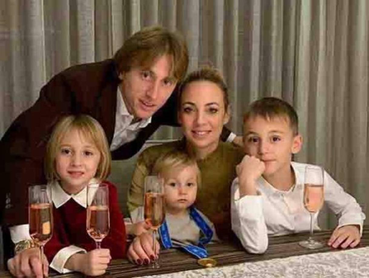 Luka Modric le dio la bienvenida al 2019 en familia.