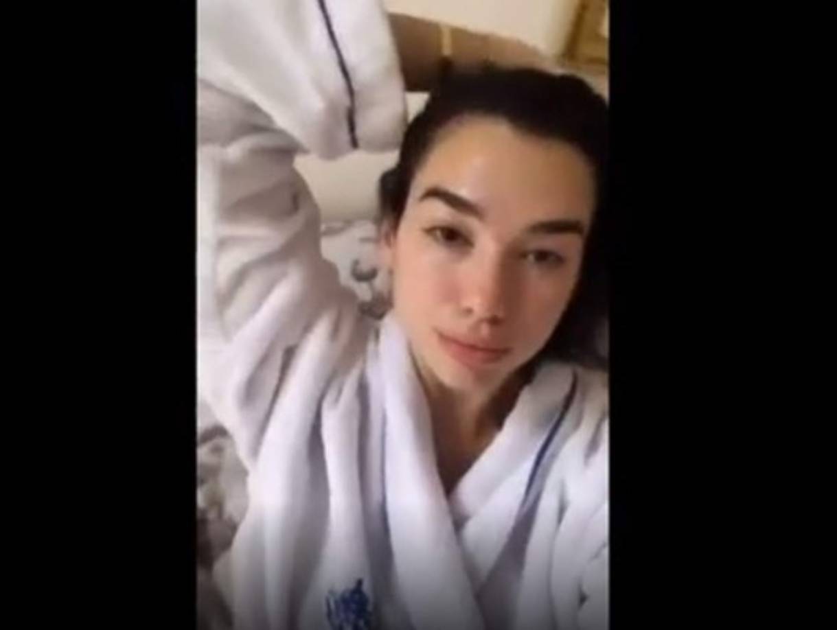 Los fans de Dua Lipa, que ya supera los 30 millones en Instagram, no tardaron en halagar la belleza natural de la cantante.