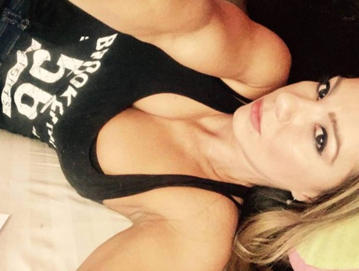 El coquteo de Esperanza Gómez y Juan Fernando Quintero agarró por sorpresa a los más de 1200 participantes de la transmisión en vivo.