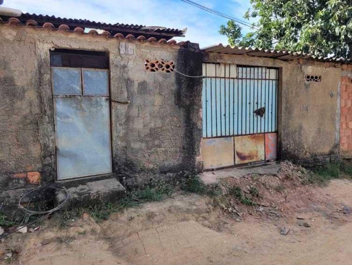 “Vimos el estado en que salieron los dos niños y creo que no hubieran sobrevivido una semana más. Yo hablé con ella (la madre) en la ambulancia (tras ser rescatada). Ella ni podía hablar, ni expresarse, por la debilidad”, dijo Marizete Dias, una habitante de Guaratiba a G1.