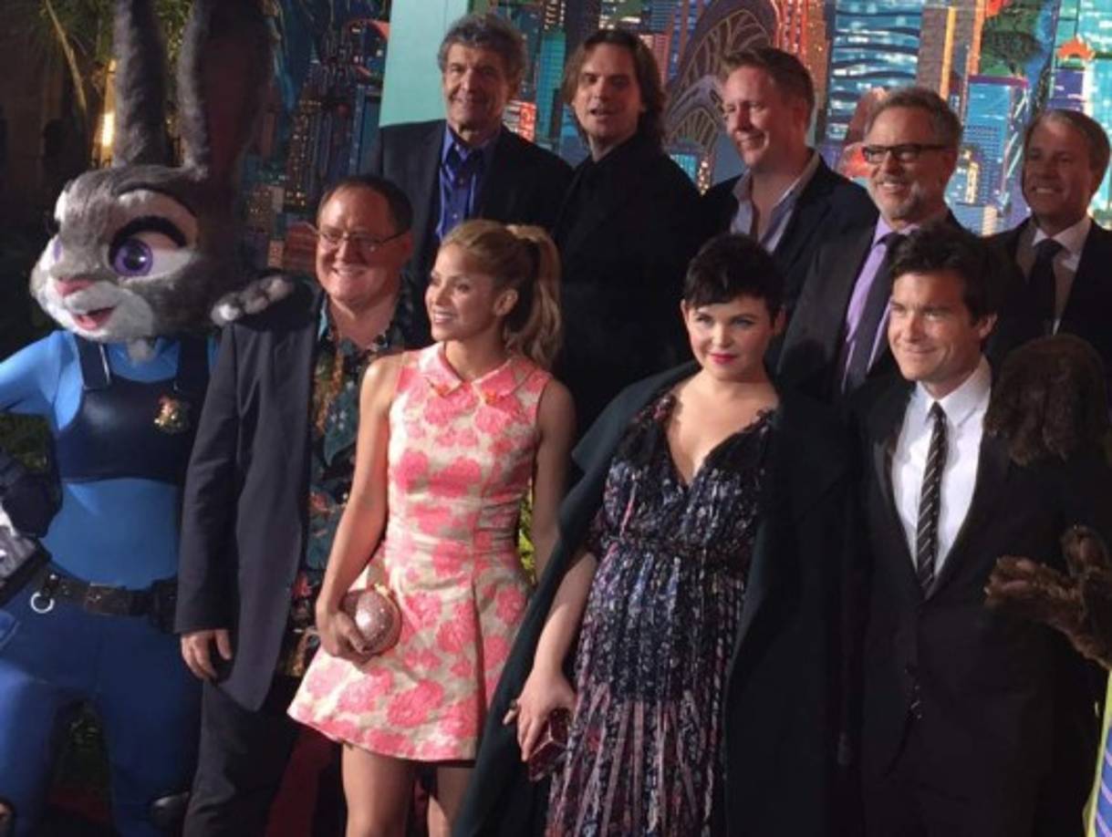 Una embarazadísima Ginnifer Goodwin.