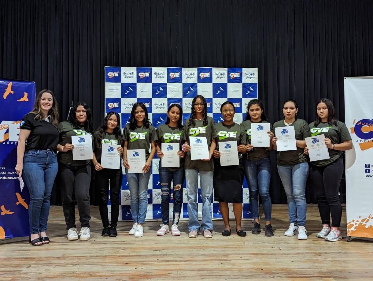 El programa insigne de becas está integrado por 94 jóvenes: 43 estudian en secundaria, 35 son estudiantes de licenciaturas e ingenierias, y 16 estudian carreras técnicas universitarias.