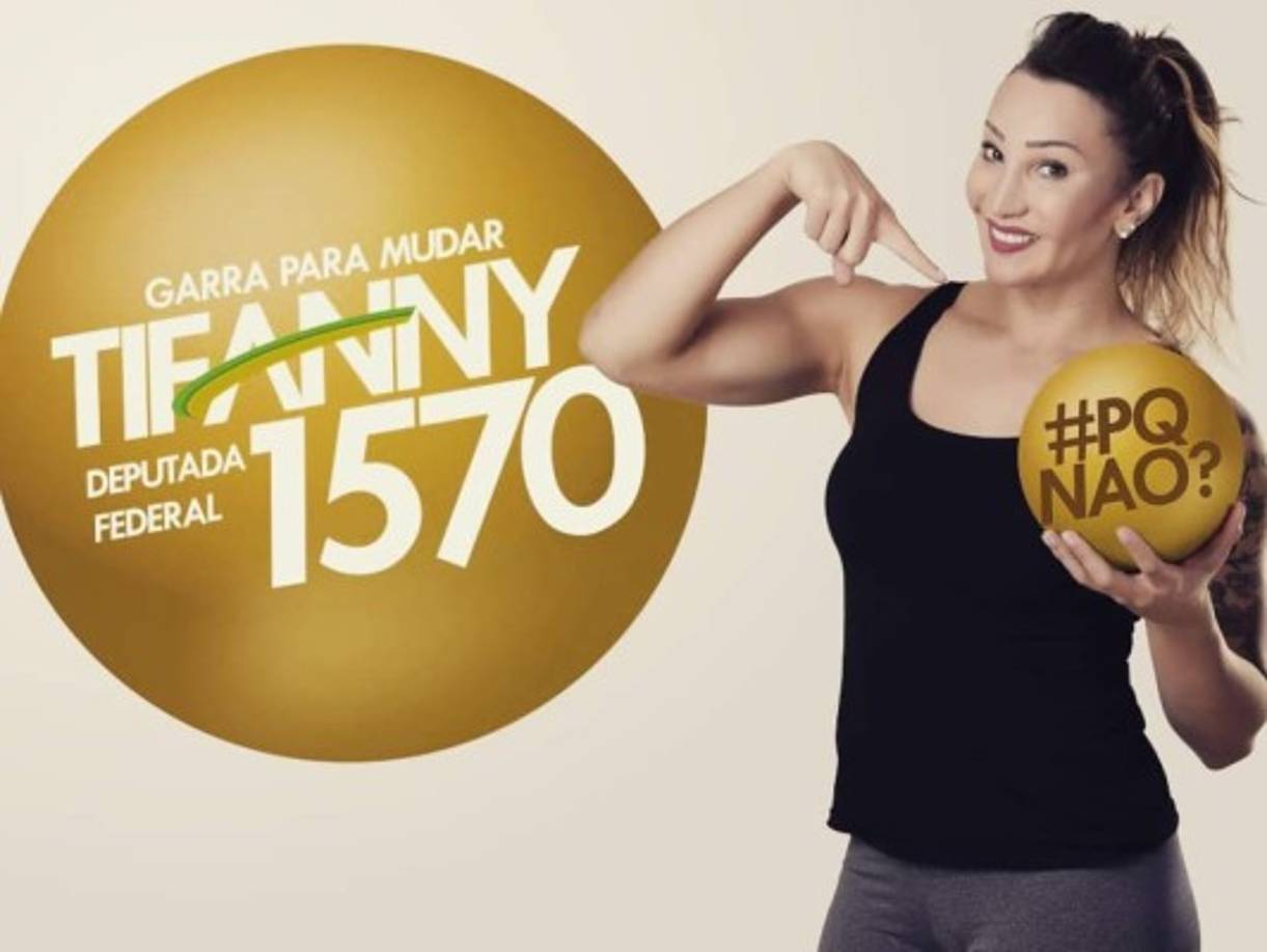 Se sometió a su primera operación tras meses con un tratamiento de hormonas. Luego vendrían más cirugías -la última en mayo en España para afinar sus facciones-, que ella vive como una victoria. Con su lema de campaña '¿Por qué no?' busca ser la primera diputada transexual.