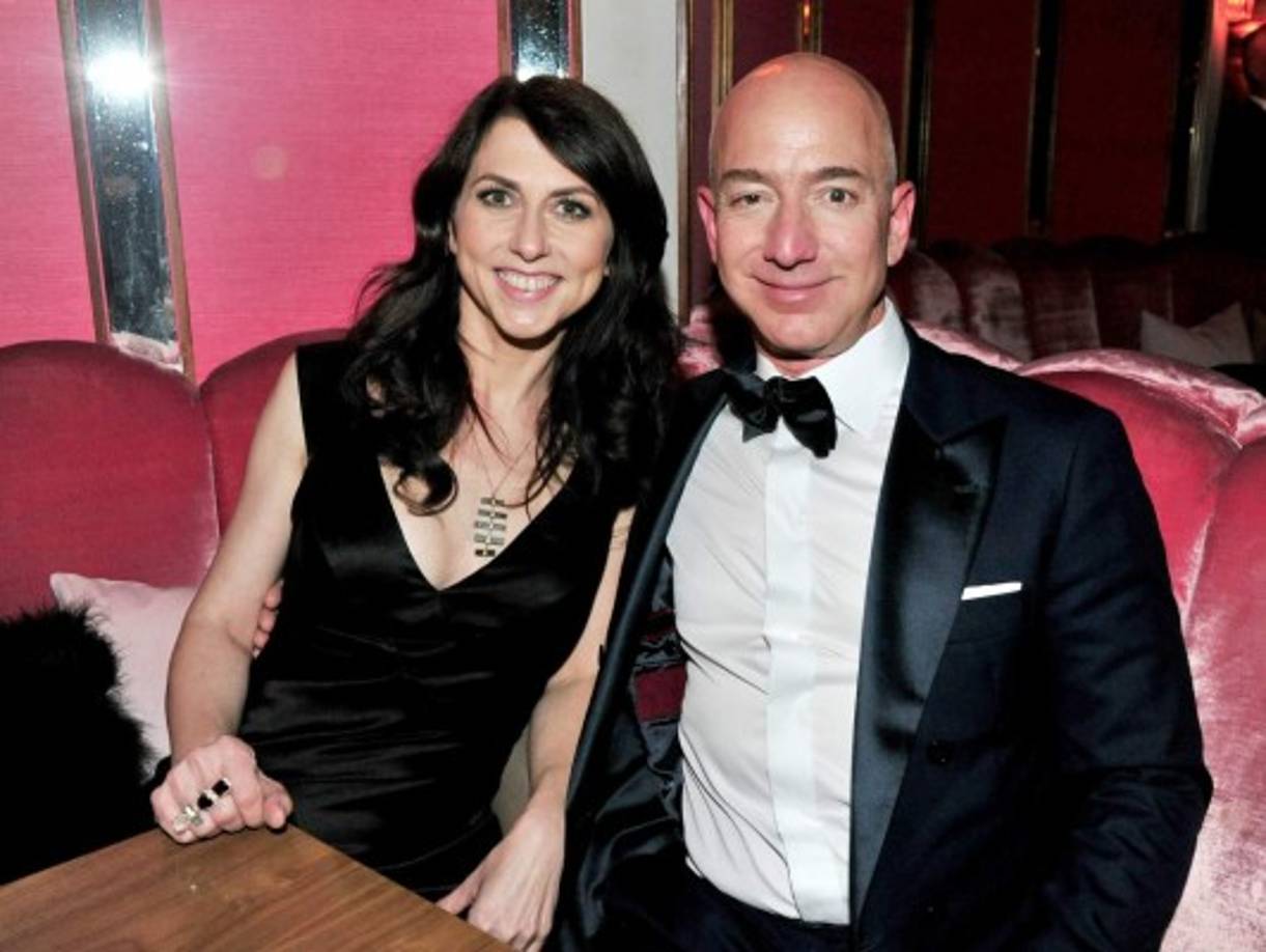 La pareja firmó su divorcio el año pasado tras 25 años de matrimonio.