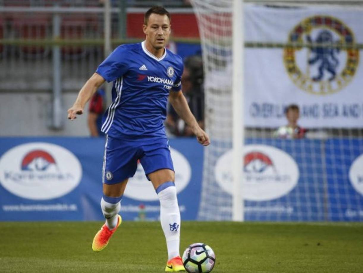 John Terry: Según el 'The Sun', el Chelsea no contaría con el central para la próxima temporada y este ya estaría estudiando nuevas propuestas. China y la Major League Soccer se perfilan cómo principales aspirantes a fichar al Terry la próxima temporada.