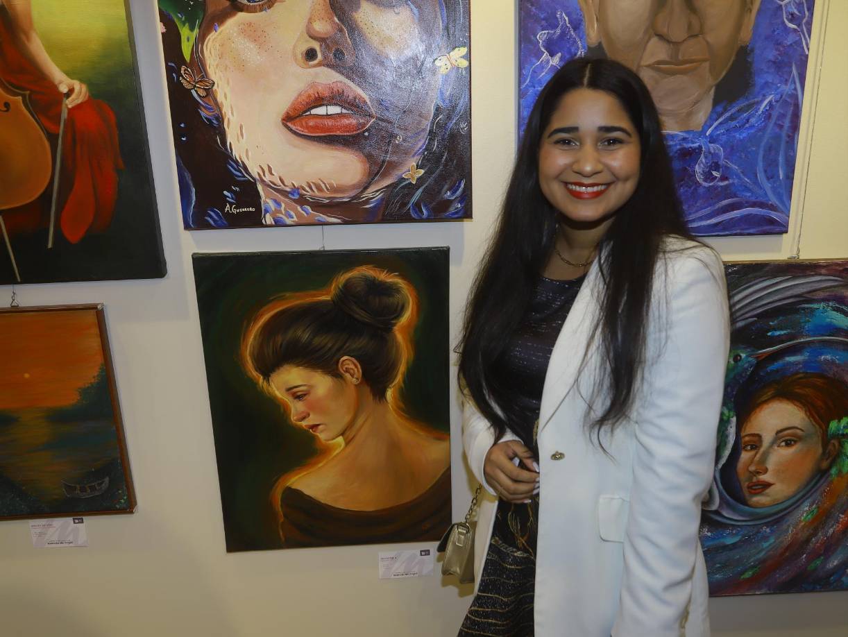 FOTOS: Esencia de Mujer 2025, un homenaje a Dina Aguilar