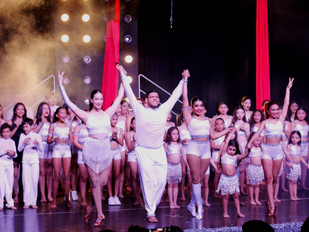 La puesta en escena fue drigida por el maestro Bryan Martínez y Astrid Ramos.