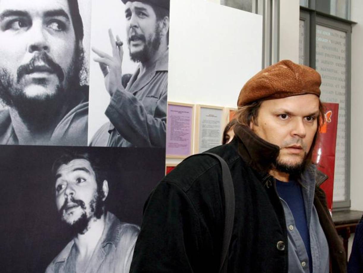 Camilo Guevara nació en 1962 y era uno de los cuatro hijos del revolucionario argentino con March. Además de Aleida y Camilo, la pareja tuvo a Celia (59) y Ernesto (57).