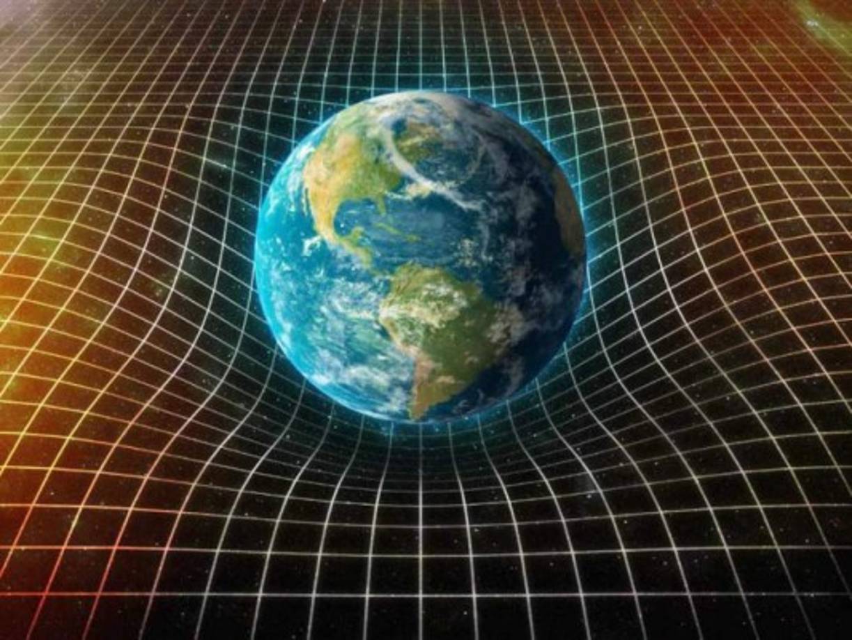 A simple vista y pese a sus características no supone un peligro mayor para la Tierra, sin embargo, expertos afirman que cualquier desviación en su curso puede ser alarmante por la influencia de la gravedad.