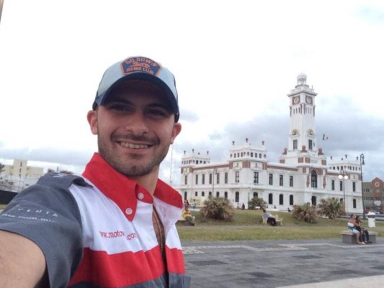 Las motocicletas son una de las grandes pasiones de Imanol, por eso tiene una página en Internet de compra y venta.