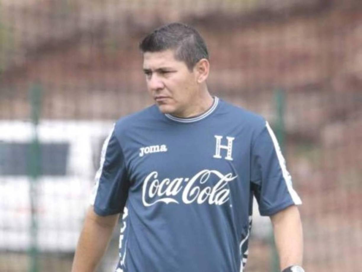 11. Arnold Cruz: El exdefensa de Olimpia, la Selección de Honduras y varios clubes de México, Estados Unidos, Costa Rica y Argentina, Arnold Cruz, se contagió de la fiebre política que vive el país y lanzó su precandidatura a diputado por el Partido Nacional por el departamento de Yoro.