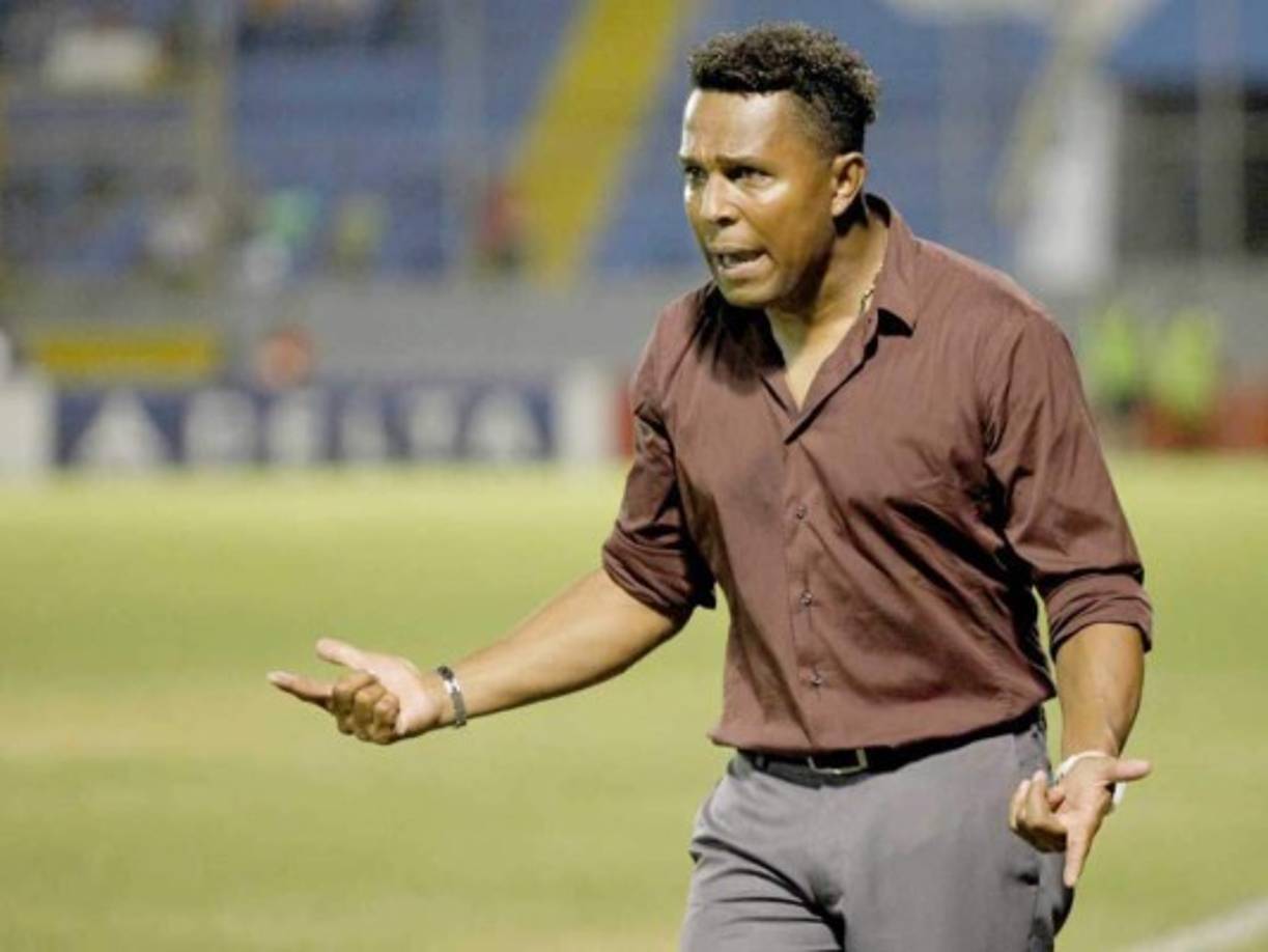 Carlos Pavón, histórico goleador de Honduras, ha sido propuesto para dirigir a Honduras. “Dirigir la Selección de Honduras es una meta”, declaró recientemente el técnico.