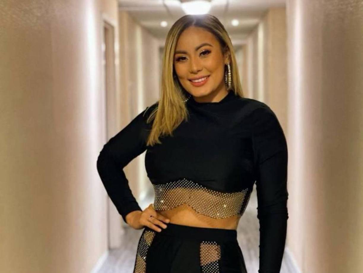 Este miércoles Elsa Oseguera llegó a las pantallas de HCH en el noticiero matutino donde habló de sus momentos como periodista del canal.