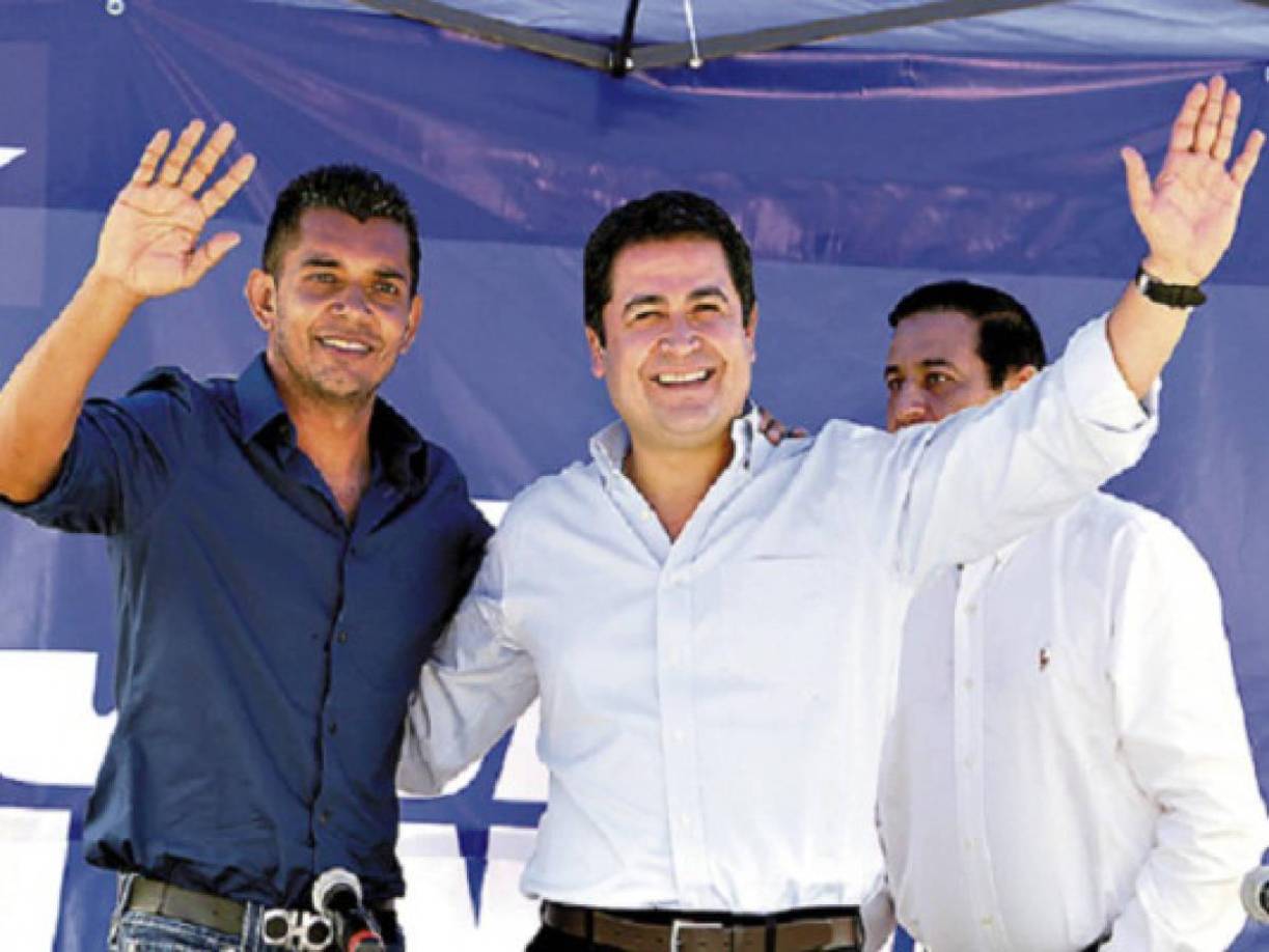 2. Amado Guevara: participó como aspirante a una diputación en el departamento de Francisco Morazán por el movimiento político Azules Unidos, del Partido Nacional, que dirige Juan Orlando Hernández.