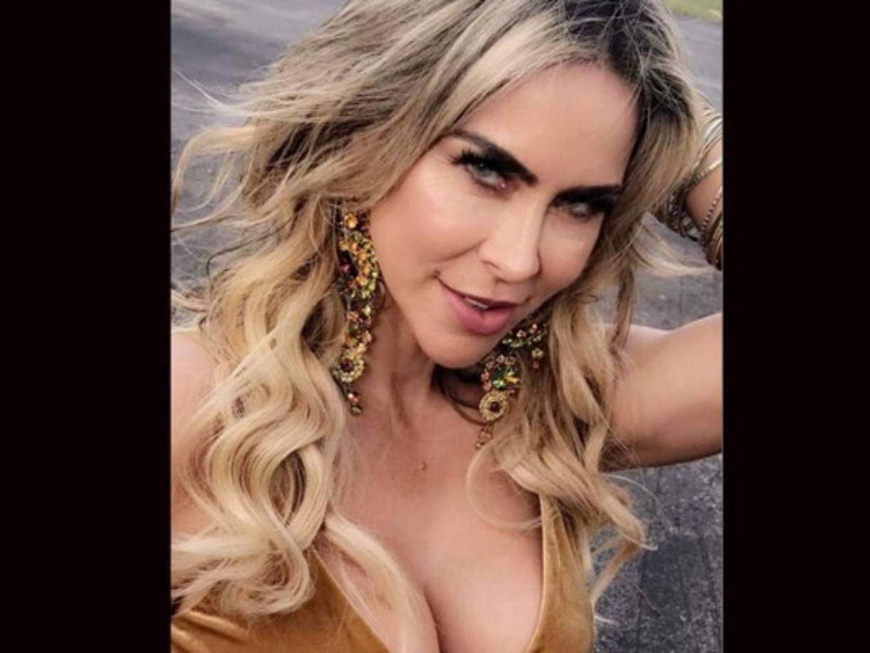 En su cuenta de Instagram tiene más de 400 mil seguidores, de quienes recibe muchos halagos por su figura.