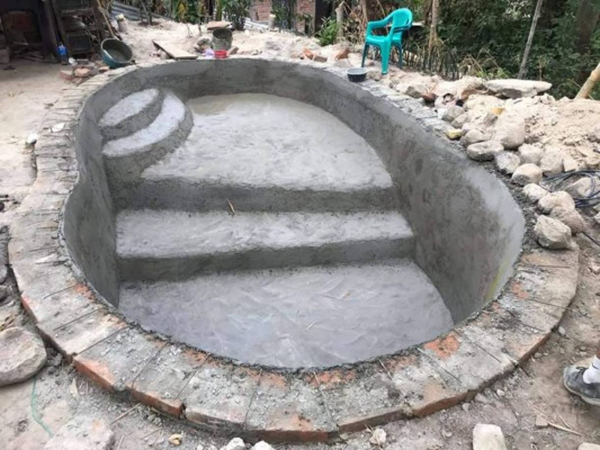 Para extraer el agua utilizan una bomba achicadora de medio caballo de fuerza con un costo de unos 30 dólares.