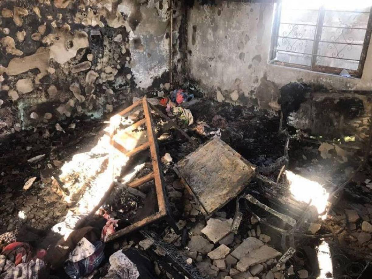  También entraron funcionarios del Poder Judicial en busca de las privadas de libertad que por la condición de sus delitos pueden ser llevadas a San Pedro Sula.