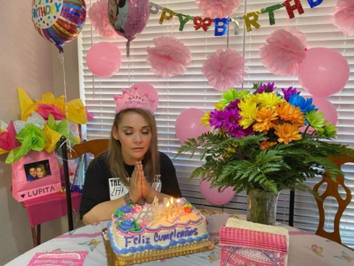 Durante su trayectoria periodística apoyó a muchos artistas de la música regional mexicana con la realización de reportajes televisivos para importantes segmentos de Univisión.