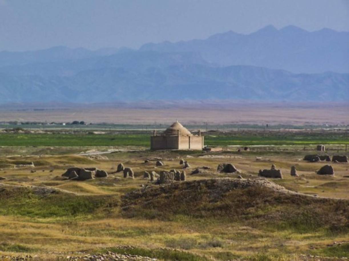 Para ingresar a Turkmenistán, un hondureño necesita visa consular, que únicamente se puede obtener en la Embajada de Turkmenistán en Washington, EE.UU. Su precio oscila entre 50 y 100 dólares. No hay garantía para obtenerla.<br/><br/>2207 Massachusetts Ave., NW<br/>Washington , DC 20008<br/>Phone: 202-588-1500; Fax: 202-280-1003<br/>